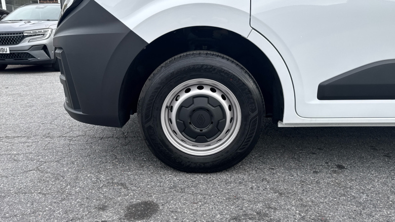 Renault Master Mwb Diesel Fwd MM35 Blue dCi 130 Advance Medium Roof Van